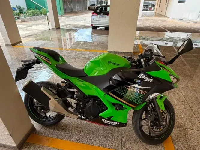 ? Kawasaki Ninja 400 ABS 2023/2023 - Apenas 3.000 km - R$ 39.500