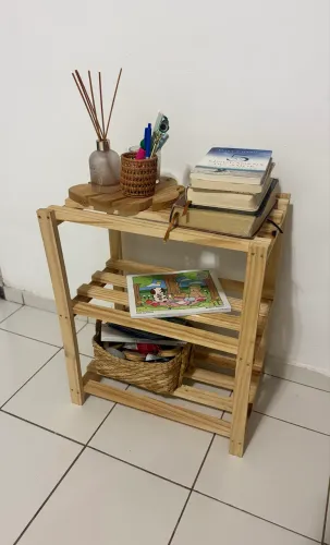 Estante de Madeira Pinus 3 Prateleiras