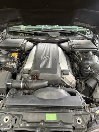 BMW 540I A 2000