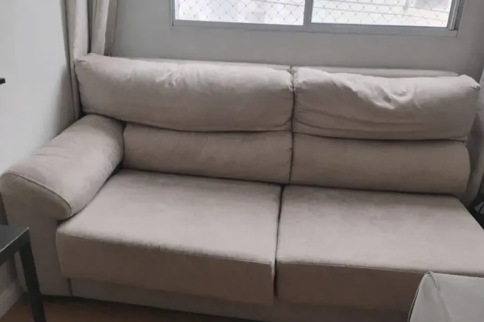 Sofá 2 lugares