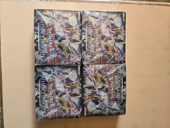 Cartas Yu-Gi-Oh ALLIANCE INSIGHT originais lacradas, 4 caixas R$ 1.000 só 4 juntas.