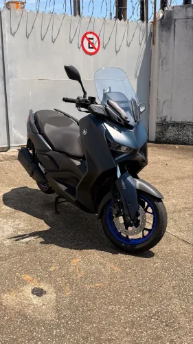 XMAX COM APENAS 7.727 KM