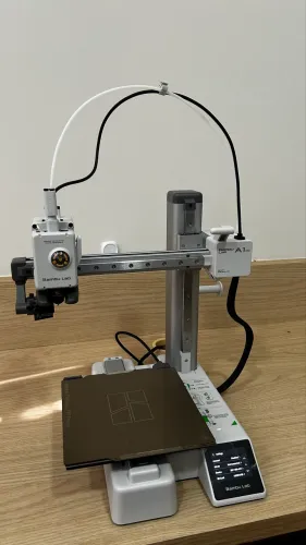 Bambu Lab A1 Mini sem uso