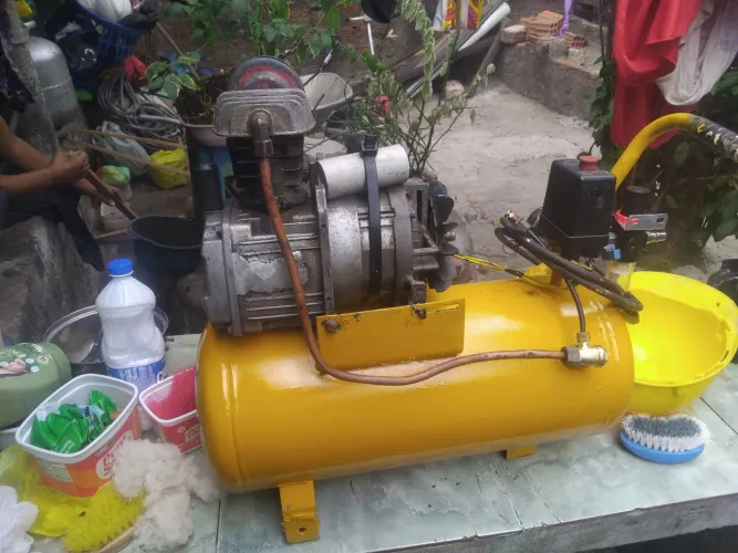 Compressor de ar Ferrari 24 LITROS