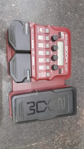 Zoom B1X Four