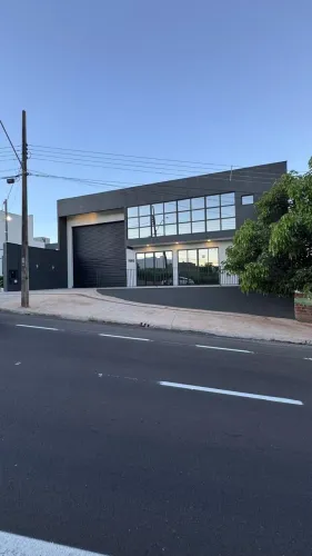 VENDO LINDO SALÃO COMERCIAL NOVO!!!