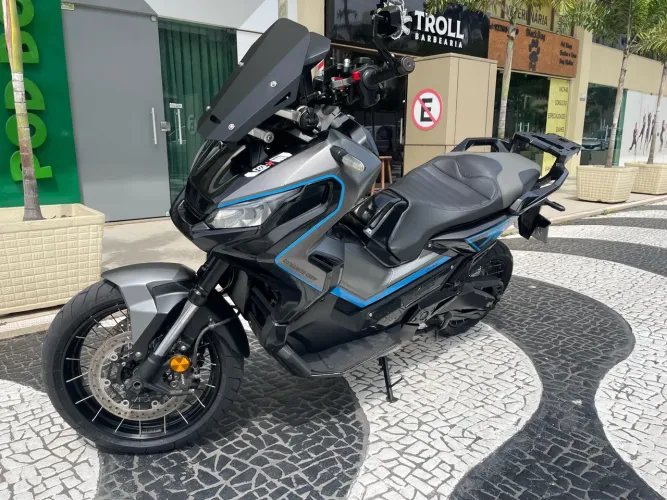 Honda X-Adv 745cc 2019 Super Scooter
