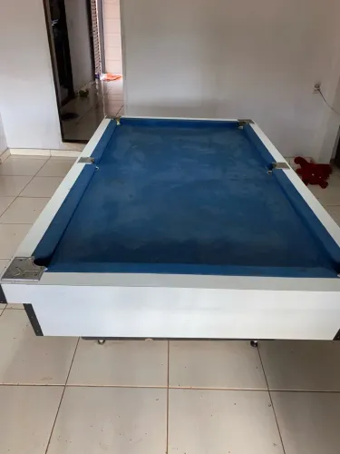 Vendo mesa de sinuca em perfeito estado