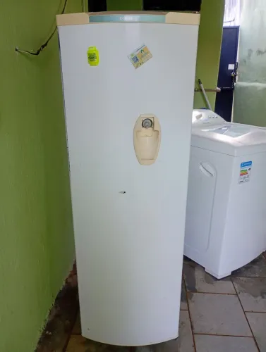 Geladeira com defeito 