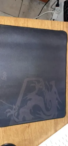 Mouse pad speed, muito bom só está sujo