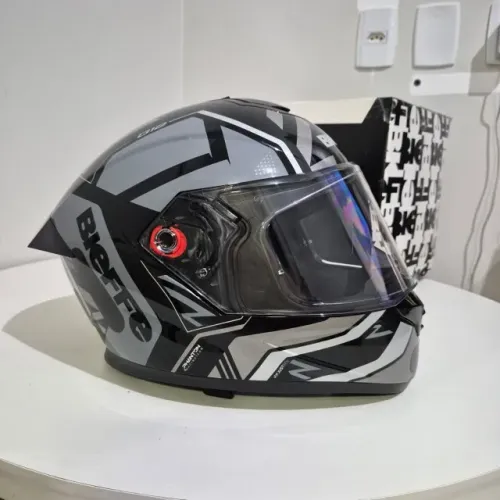 Capacete Bieffe B-12 Phantom 58 - 2 meses de uso
