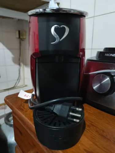 Cafeteira Expresso Touch Vermelha Automática - Três Corações.