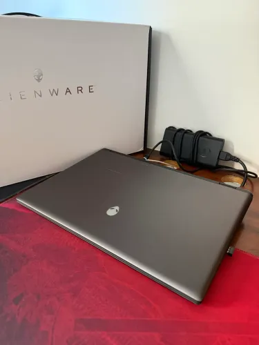 Notebook Alienware M16 R2