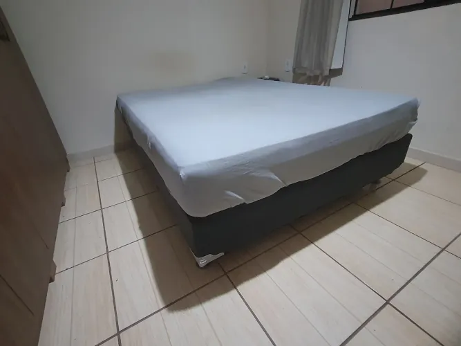 Vendo cama box casal Ortobom