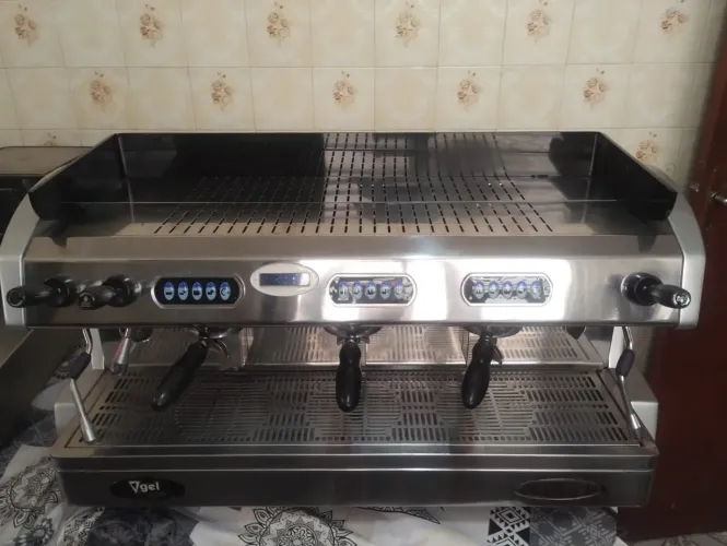 Máquina de café profissional