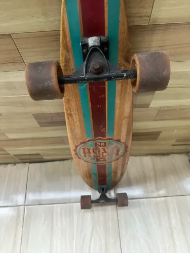 Skate Longboard da marca URGH! (Original e Clássico)