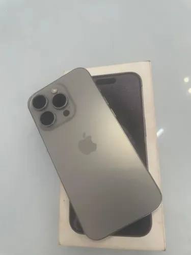 Vende-se iPhone 15 PRO
