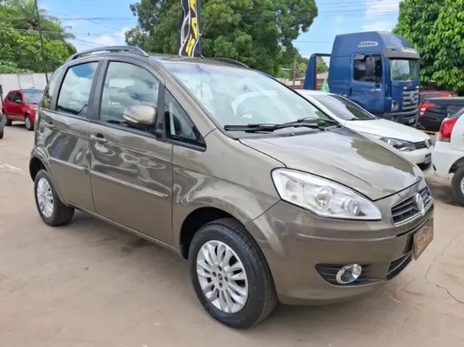 Fiat Idea Attractive 1.4 Fire Flex 8V 5P 2013