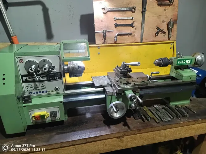 Torno de bancada BVL20