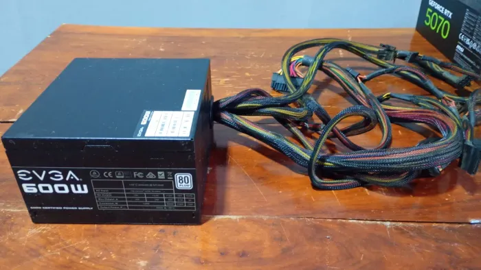 Fonte evga 600w