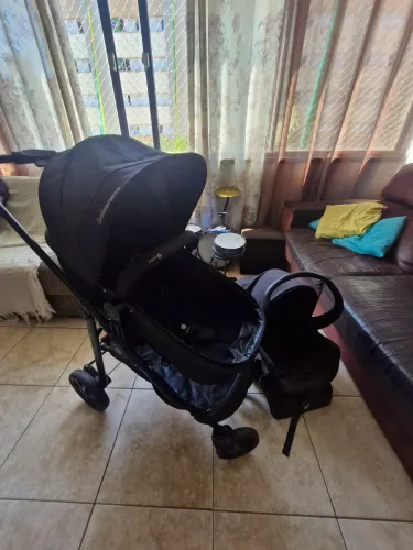 Kit Carrinho de Bebê Galzerano com bebê conforto