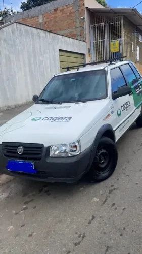 Fiat Uno Mille Celeb. WAY Econ. 1.0 F.flex 4P 2013