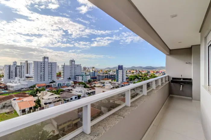 Apartamento com 2 suítes a venda no centro de Itajaí