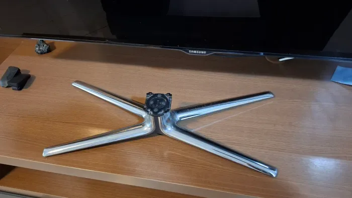 Suporte para TV Samsung, Nunca usado