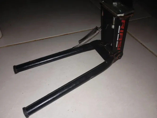 Vendo cavalete