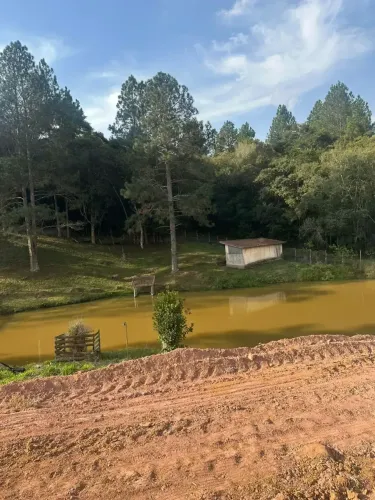 Viva em um condomínio que respira natureza Terreno amplo em Ibiúna-SP