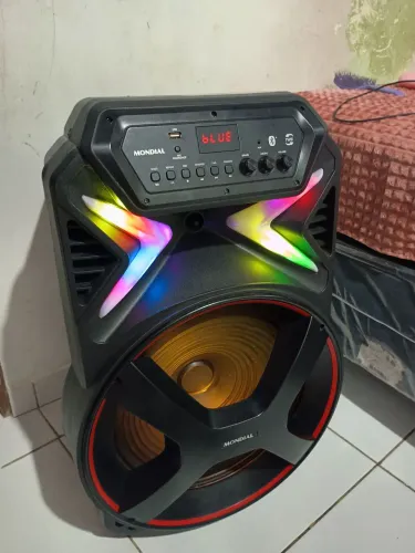 Caixa de som mundial 700w