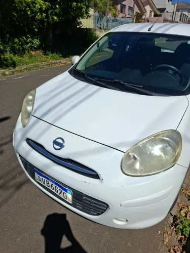 Nissan March S 1.6 16V Flex Fuel 5P 2012