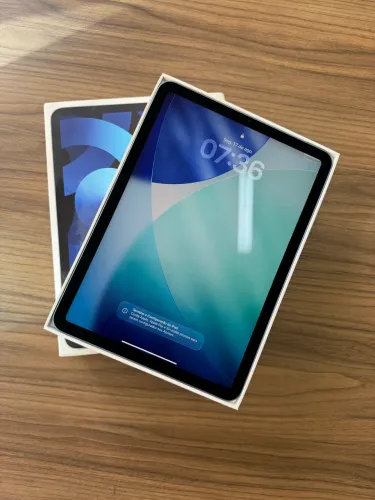 iPad Air 5TH 64GB Azul 93%