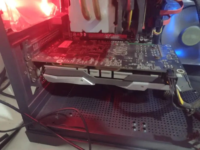 Placa de Vídeo GTX 1060 Galaxy de 6 Gigas