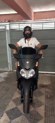 Moto CITYCOM preta fosca com  pneus novos Michelin