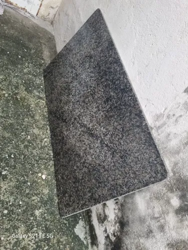 Mesa de mármore para 6 cadeiras