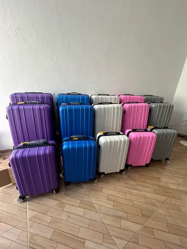 Mala de viagem vários tamanhos aparti de 200,00