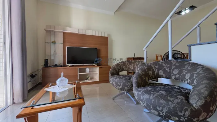 Casa à venda em Praia Grande na Guilhermina com 2 quartos