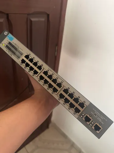 Switch 24 portas + 2 portas 