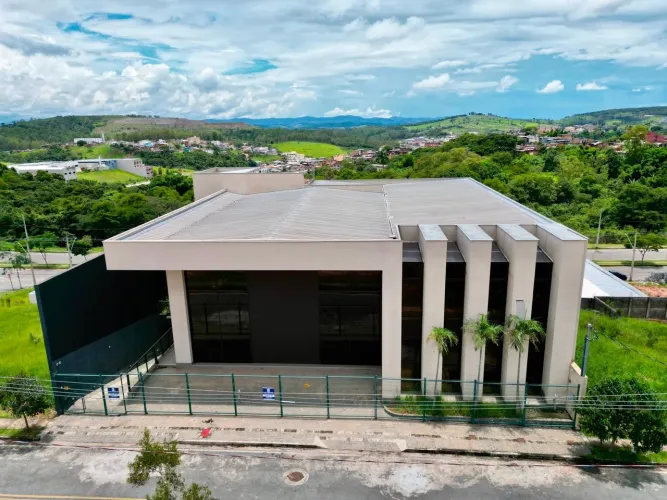 Galpão à venda - Salão de festas - Imoveis Conselheiro Lafaiete