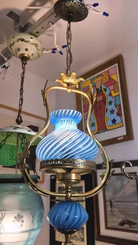 Par lustre cúpulas listrada em azul