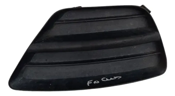 Grade Moldura Farol Milha Direito Ford Focus 2004 2005 2008 Preto Direito