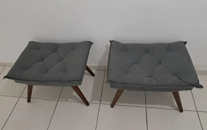 PAR DE BANQUETAS
