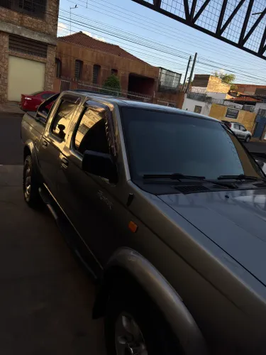 Nissan Frontier AX 3.2 CD Diesel 2000