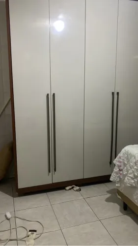 Vendo guarda-roupa