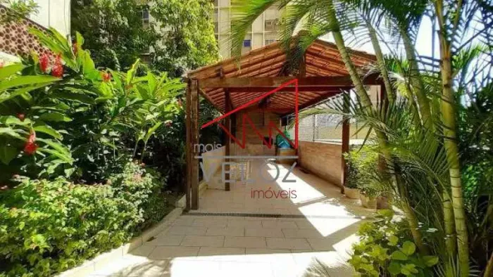 Apartamento : / Residencial / Lagoa
