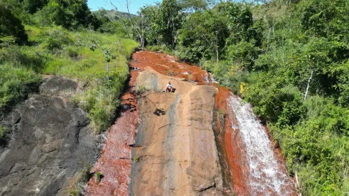 FAZENDA EM VALENÇA (95 ALQ. MINEIROS = 4.598.000,00 M²)