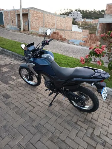 Vendo ou troco XRE 190