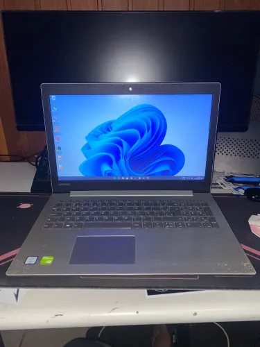 Lenovo IdeaPad 330-15IKBR i5 8ª + MX150 + 8GB + SSD 240GB
