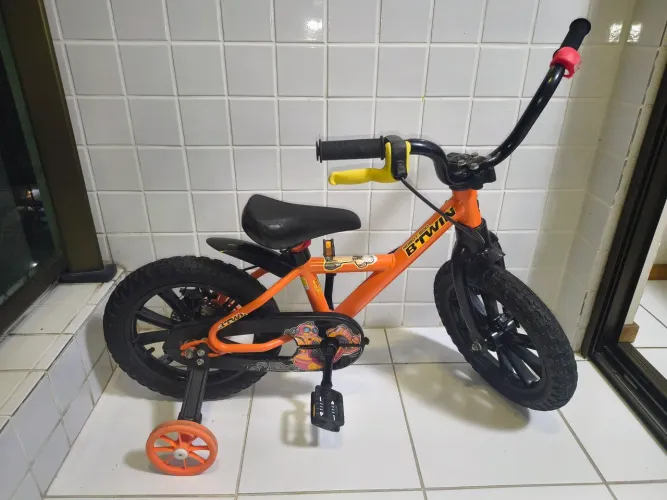 Bicicleta Aro 14 Infantil BTWIN Alumínio Freio a Disco